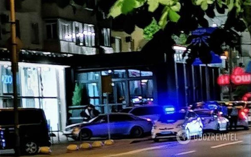 Возле ресторана в центре Киева две компании устроили разборку со стрельбой (видео)