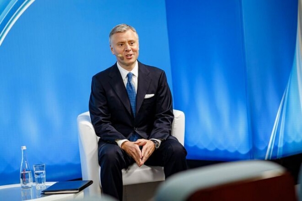 
Витренко оспорил предписание НАПК о своем увольнении из Нафтогаза в суде
