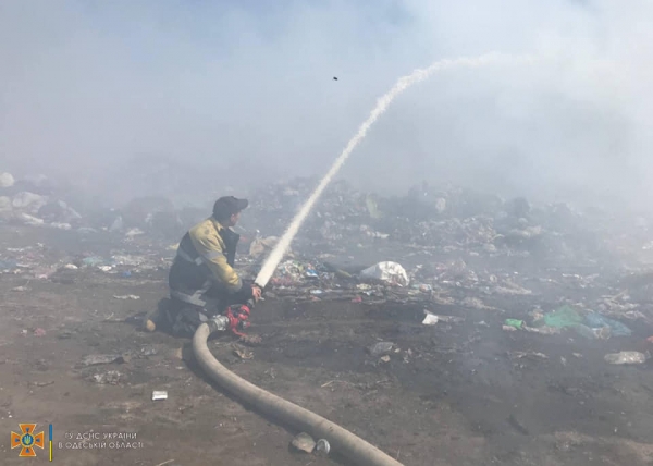 Под Аккерманом полыхала свалка 