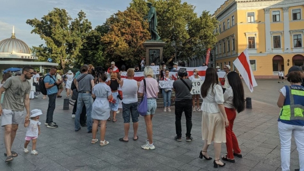 Под Дюком устроили акцию в честь повешенного белорусского оппозиционера 
