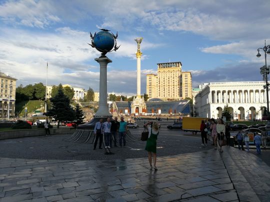 Синоптики попередили українців про шквалистий вітер і грозові зливи в День Незалежності: карта негоди