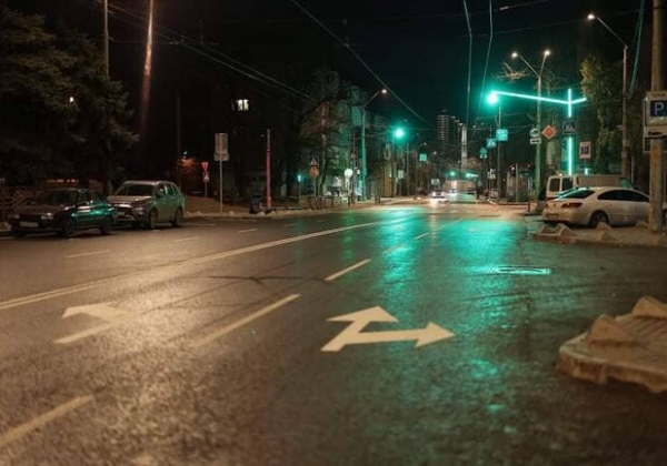 На Черняховского уже не работает подсветка для велодорожек