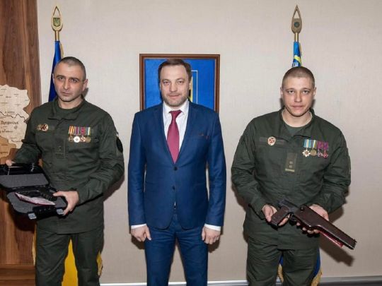 Відібрану у Киви зброю роздали бойовим командирам