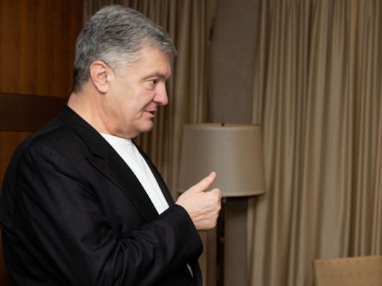 Порошенку не лишається нічого іншого, як заповнити інформпростір компроматом на Зеленського, — експерт