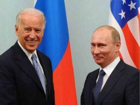 Вирішили не дражнити Путіна: США відклали надання військової допомоги Україні