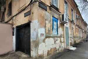 В Одессе появилось новое "кошачье" граффити: фотоотчет
