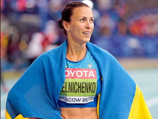 Українській чемпіонці світу розбили авто у ДТП: момент аварії потрапив на відео
