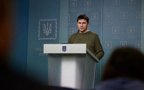 На Украине не остановятся: Подоляк оригинально показал западным партнерам планы России. Видео На Украине не остановятся: Подоляк оригинально показал западным партнерам планы России. Видео