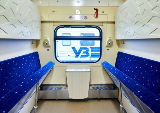 «Укрзалізниця» запускає електрички, які зв'яжуть Правий та Лівий берег Києва: як вони курсуватимуть