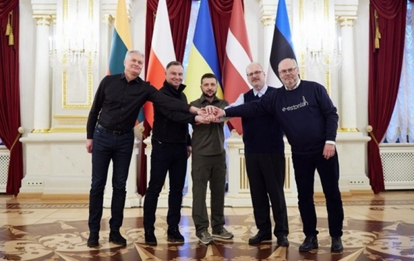 Зеленский встретился с лидерами Литвы, Латвии, Эстонии и Польши