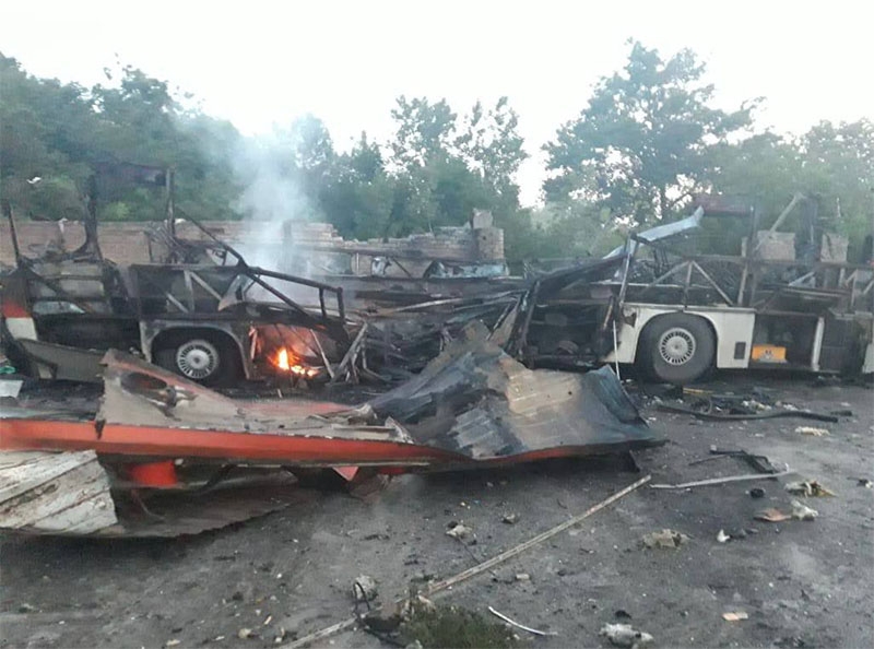 Рашисти обстріляли вночі Дніпропетровщину: зруйновано будинки та споруди, виведено з ладу газопровід (фото)