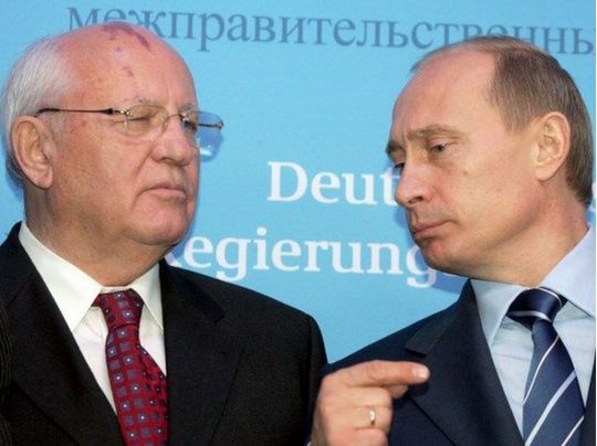 «Путін вважав Горбачова зрадником. Не сказав про нього жодного доброго слова»: експрезидент Польщі Квасневський