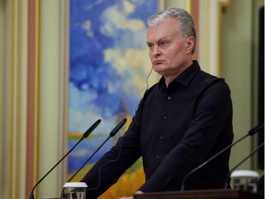 «білорусь у повному обсязі бере участь у війні проти України», — президент Литви