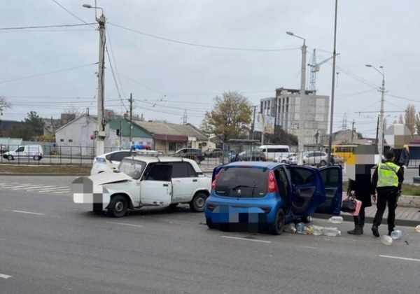 За сутки в Одессе произошло два ДТП с пострадавшими: отчет патрульных