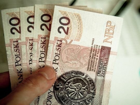 Як&nbsp;мінімум&nbsp;&mdash; 10,4 тисячі гривень: хто з&nbsp;українців може претендувати на&nbsp;польську пенсію