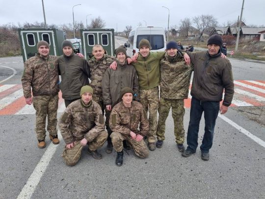 Не лише військові: Україні вдалося звільнити ще 12 полонених (фото, відео)