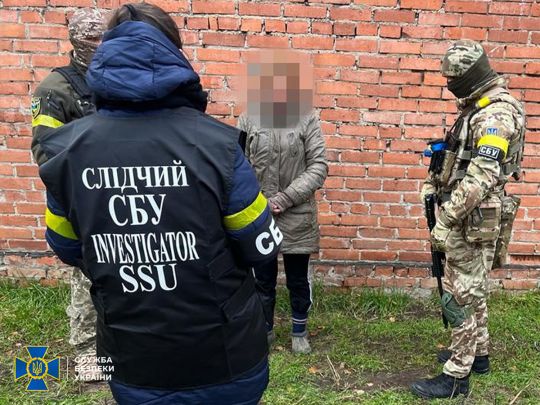 Здавали ворогові патріотів: СБУ викрила двох пособниць окупантів
