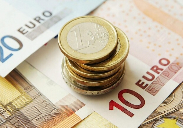 Курс валют в Украине 9 января 2023 года: сколько стоит доллар и евро