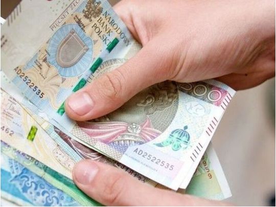 Не&nbsp;тільки RKO: які види фінансової допомогу можуть отримати українці в&nbsp;Польщі