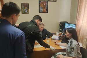 Заведующий мемориалом обороны Одессы попался на взятке за размещение торговых точек