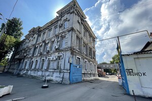 В Одессе продают бывший ликеро-водочный завод