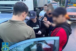 В Одесской области уклонистов за 4000 долларов везли к границе в прицепе грузовика