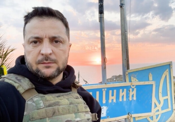 На 500-й день полномасштабной войны Владимир Зеленский посетил остров Змеиный