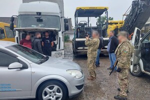 В Одесской области уклонистов за 4000 долларов везли к границе в прицепе грузовика