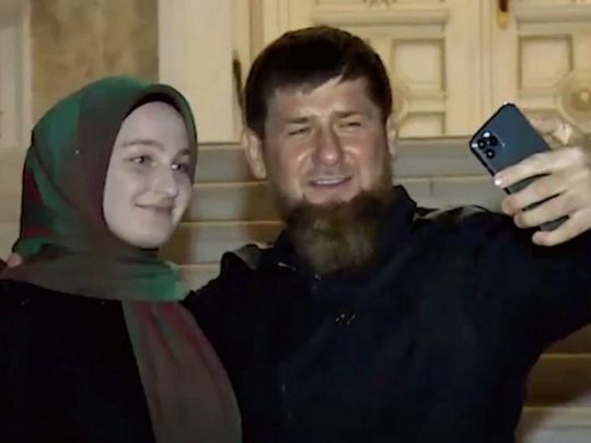 рамзан кадиров надав своїй дочці звання народної артистки Чечні