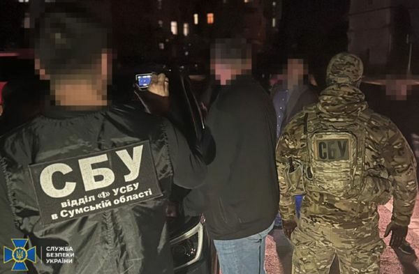 Вимагали з&nbsp;підприємця хабаря у&nbsp;розмірі понад 2 млн грн: в&nbsp;Сумах затримали мера міста та&nbsp;директора департаменту