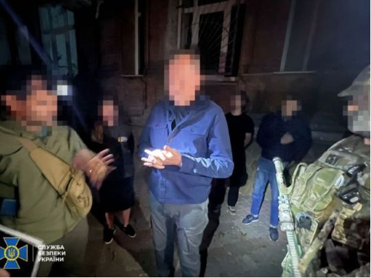 Вимагали з&nbsp;підприємця хабаря у&nbsp;розмірі понад 2 млн грн: в&nbsp;Сумах затримали мера міста та&nbsp;директора департаменту
