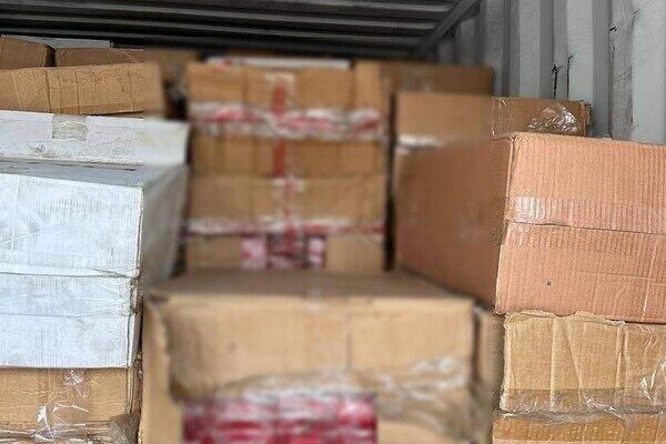В Одесской области ликвидировали контрабанду из Пакистана: изъяли товар на десятки миллионов гривен В Одесской области ликвидировали контрабанду из Пакистана: изъяли товар на десятки миллионов гривен