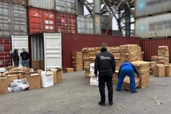 В Одесской области ликвидировали контрабанду из Пакистана: изъяли товар на десятки миллионов гривен В Одесской области ликвидировали контрабанду из Пакистана: изъяли товар на десятки миллионов гривен