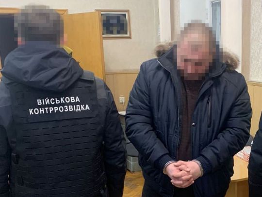 Чиновник Міноборони вкрав на&nbsp;закупівлі снарядів для ЗСУ 1,5 млрд гривень: у&nbsp;СБУ розповіли подробиці (фото)