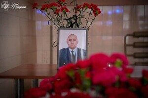 В Одесской области простились со спасателями, погибшими во время повторного ракетного удара 15 марта 