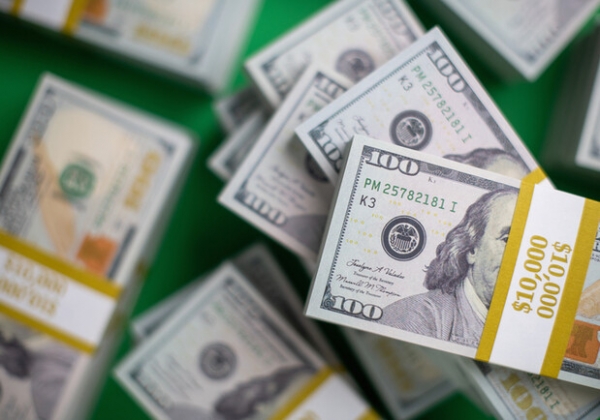 Курс валют в Украине 22 апреля 2024 года: сколько стоит доллар и евро