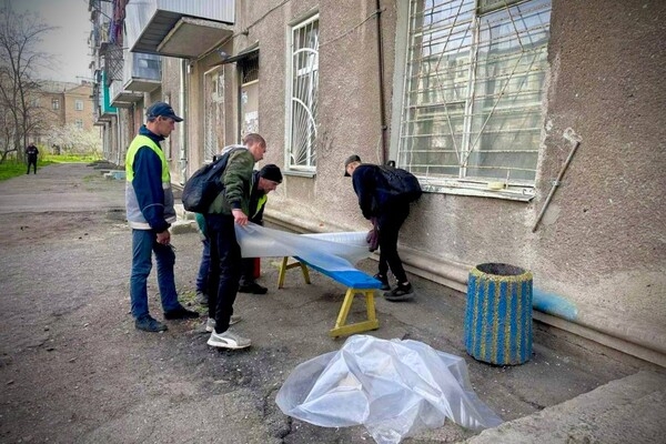 Ракетная атака по Одессе 5 апреля: от взрывной волны пострадали жилые дома и лицей