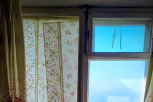 Ракетная атака по Одессе 5 апреля: от взрывной волны пострадали жилые дома и лицей