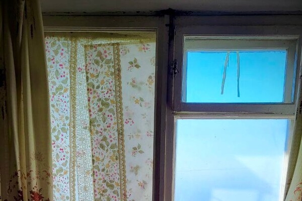 Ракетная атака по Одессе 5 апреля: от взрывной волны пострадали жилые дома и лицей