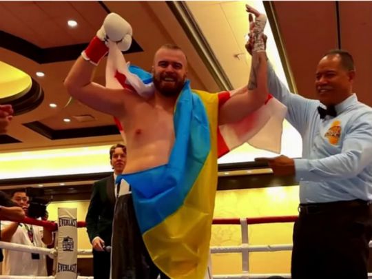 Непереможний український боксер-суперважковаговик жорстко нокаутував суперника в&nbsp;першому раунді (відео)