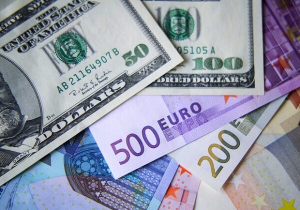 Курс валют в Украине 18 июня 2024 года: сколько стоит доллар и евро