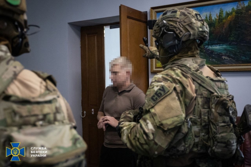 Масштабні обшуки на митниці, затримано начальника антикорупційного департаменту Держмитслужби: що відбувається (фото)