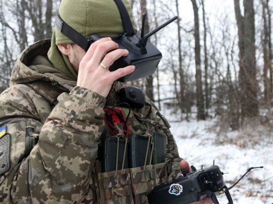Ворог б’є по цивільних: у Херсоні від FPV-дрону загинув волонтер
