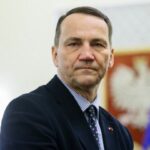 Перестаньте маніпулювати: Сікорський про слова Келлога щодо польських солдатів в Україні