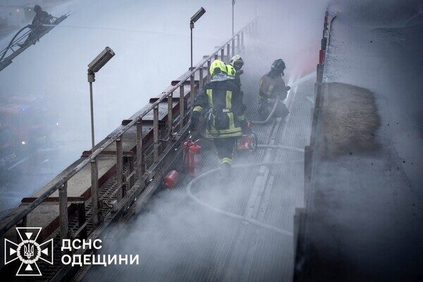 Масштабный пожар в порту Одесской области: загорелась транспортная лента