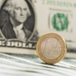 Курс валют в Украине 27 октября 2025: сколько стоит доллар и евро