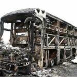 Десятки людей згоріли живцем: автобус із пасажирами спалахнув після зіткнення з мотоциклом