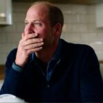 Принц Вільям ледь стримував сльози: майбутнього короля вразила розповідь жінки, яка пережила жахливі трагедії