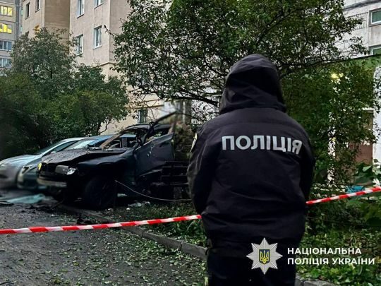 У&nbsp;Києві вибухнуло авто, під водійське сидіння заклали вибухівку (фото)