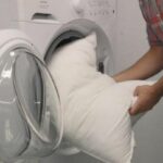 Для кожної — свій метод: як правильно прати подушки, щоби вони довго служили